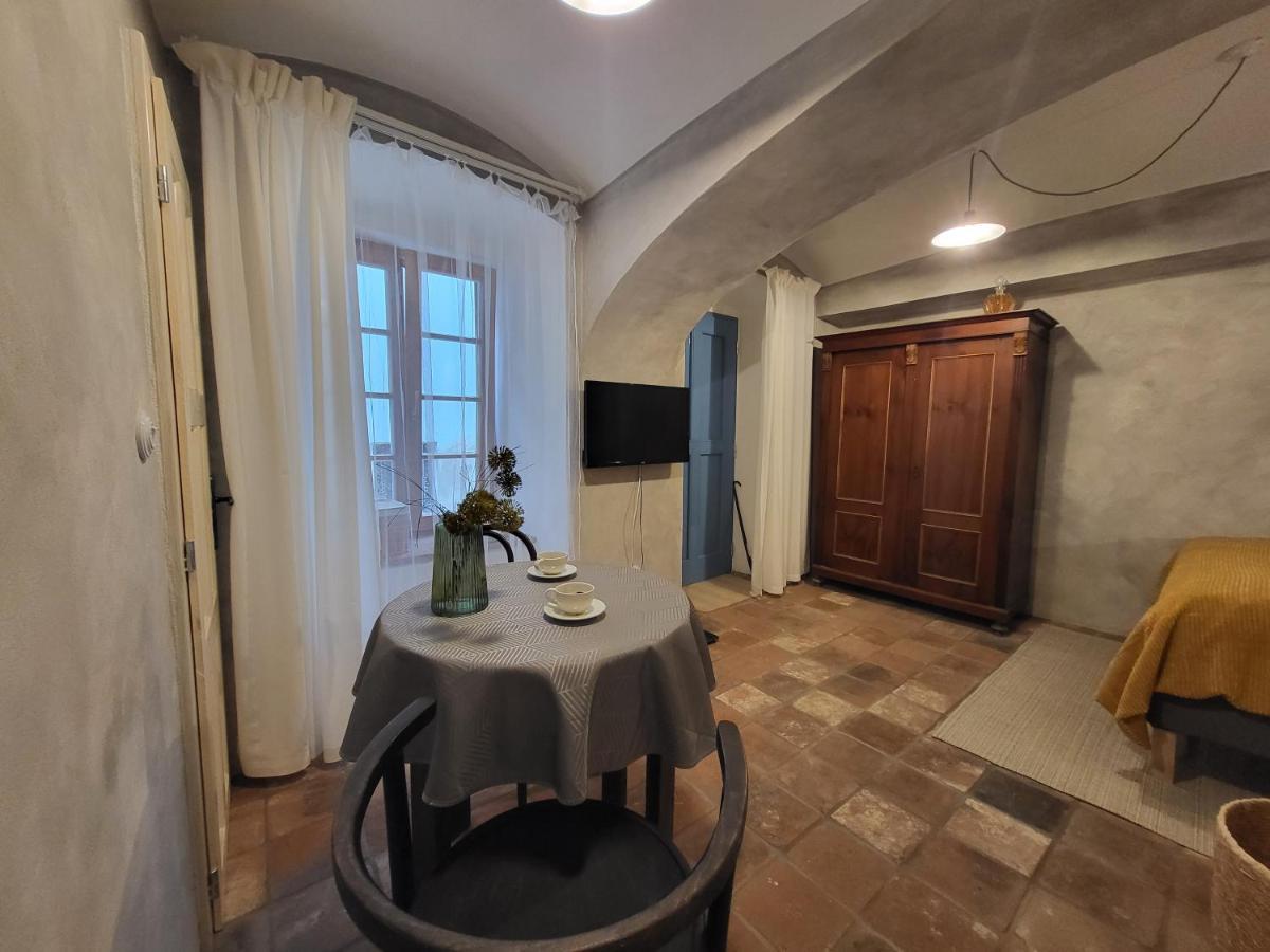 Only Apartments Їндржихув-Градец Екстер'єр фото